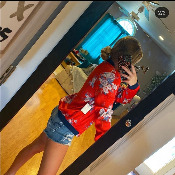 jacket - Picture 2 of 2